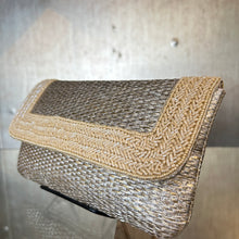 Cargar imagen en el visor de la galería, Sobre platil con beige
