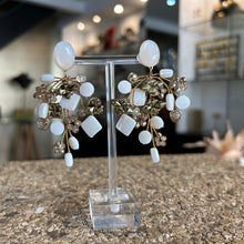 Cargar imagen en el visor de la galería, caravanas de  nacar y cristal
