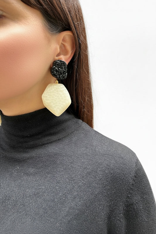 Caravanas beige y negro, vista 2 – Fahoma
