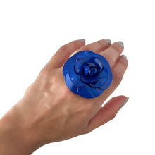 Cargar imagen en el visor de la galería, Anillo camelia
