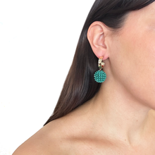 Cargar imagen en el visor de la galería, Caravanas argolla con esfera de cristal
