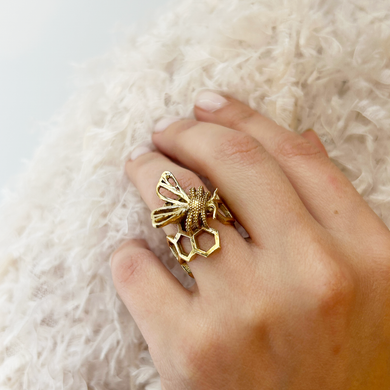 anillo abeja 
