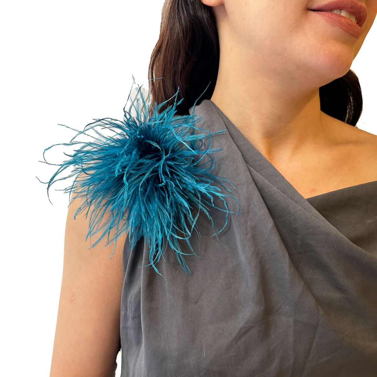 Broche de plumas, vista 2 – Fahoma