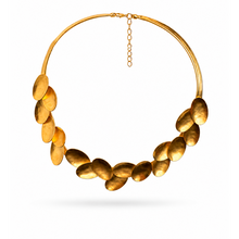 Cargar imagen en el visor de la galería, Collar dorado opaco
