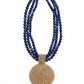 Collar azul medallón macrame