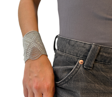 Cargar imagen en el visor de la galería, Pulsera malla metalica
