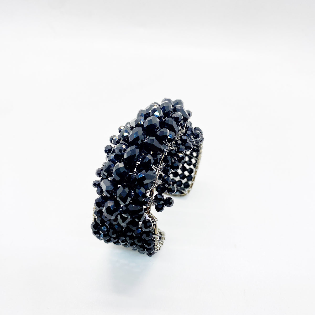 Pulsera negra cristal, vista 2 – Fahoma